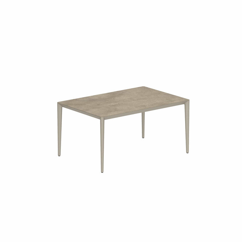 Royal Botania Tafel Gepoedercoat aluminium Sand / Terra Sabbia Royal Botania U-nite Tafel 100x150x75cm. Diverse kleuren frames en tafelbladen mogelijk.