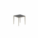 Royal Botania Tafel Gepoedercoat aluminium Sand / Zwart Royal Botania U-nite Tafel 100x90x75cm. Diverse kleuren frames en tafelbladen mogelijk.