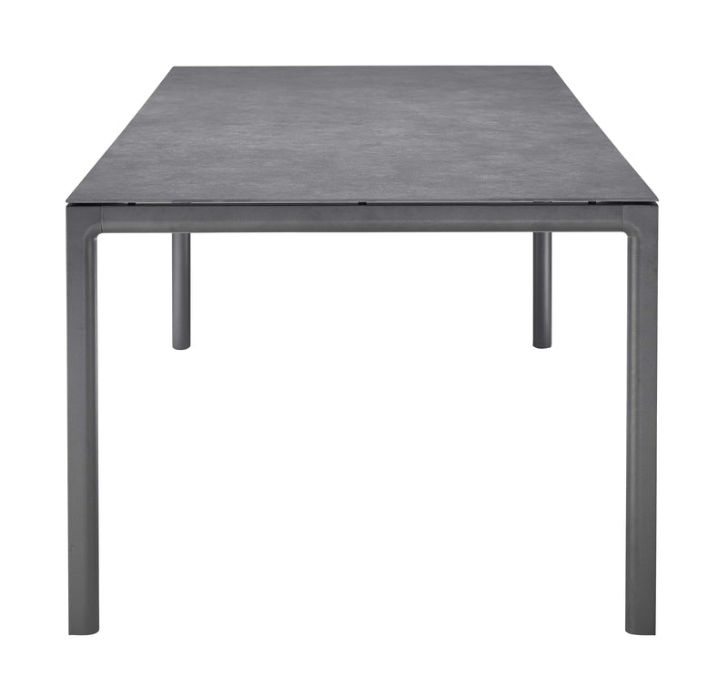 Solpuri Tafel Solpuri, Soft tafel. Verkrijgbaar in twee kleuren frame en in diverse afmetingen en er is keuze uit tafelbladen van HPL, Keramik, Dekton en Teakhout