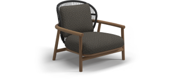 Gloster Fern low back lounge chair, verkrijgbaar in 3 verschillende soorten stofferingen en een hele range aan kleuren.